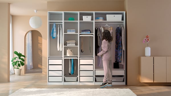 Fitted wardrobes