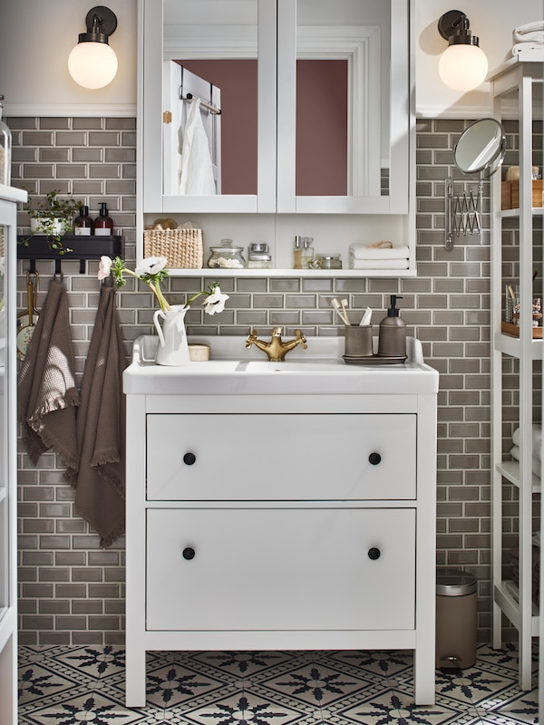 HEMNES vanity